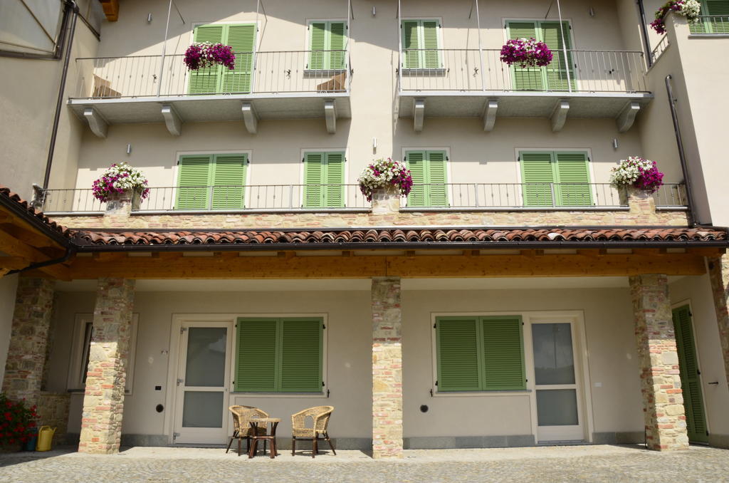 La Rocca Bed & Breakfast Carrù Exterior foto