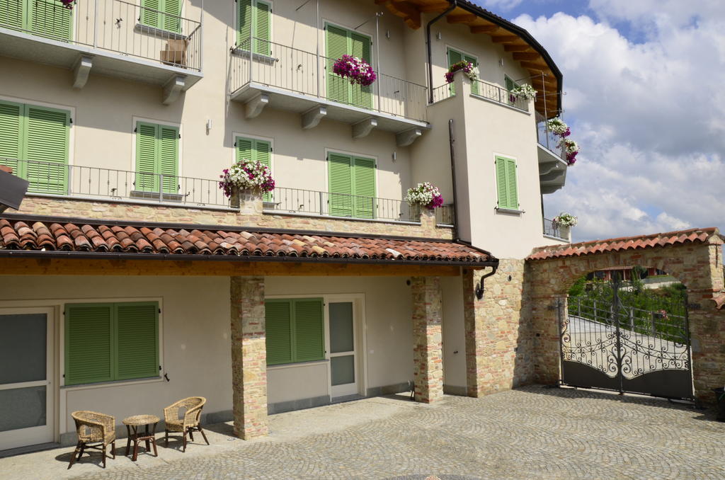 La Rocca Bed & Breakfast Carrù Exterior foto